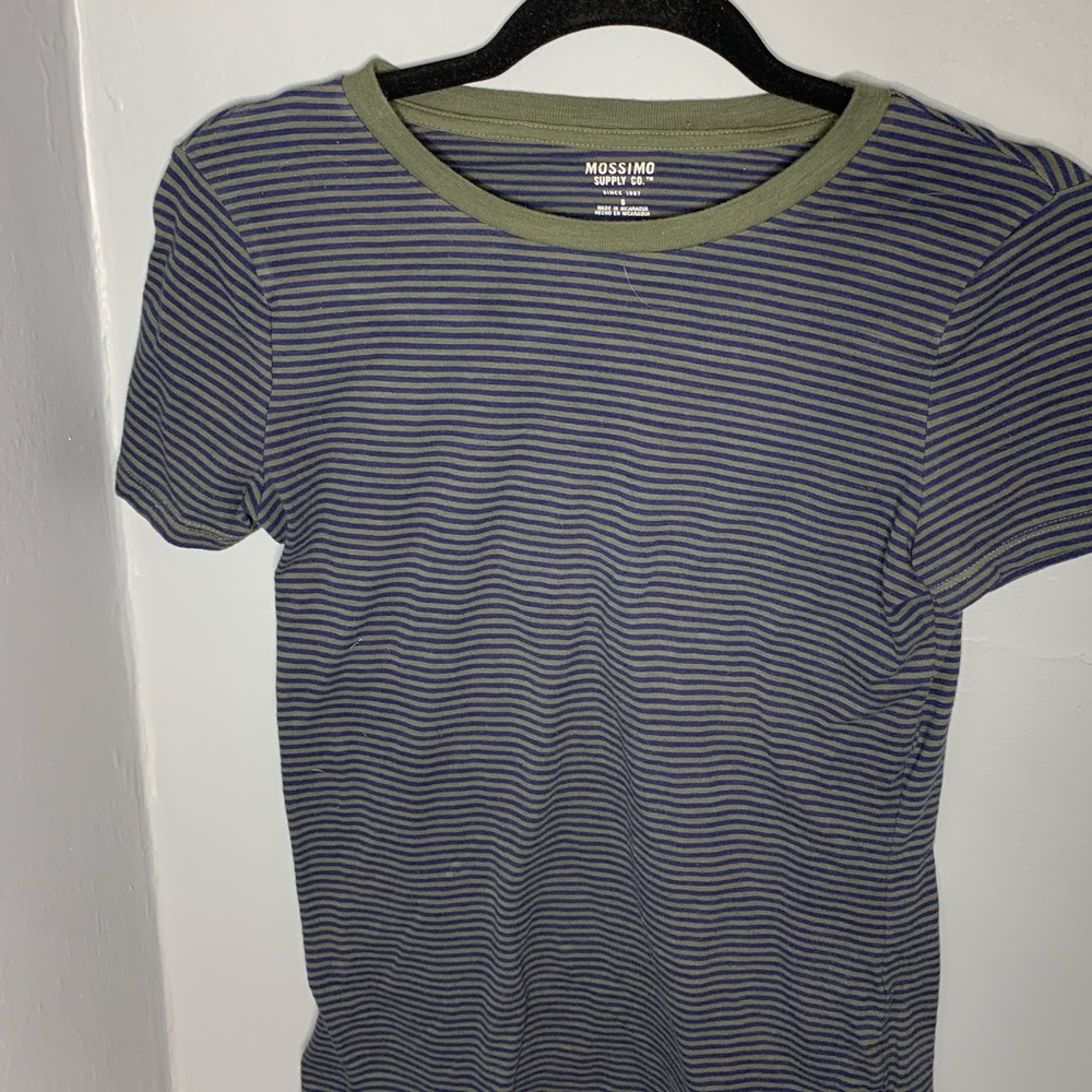 Comfy throw on T-shirt!